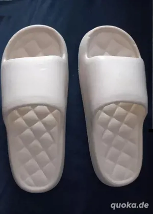 HaHello Kitty  77-38    Badeschuhe Gr. 41 42 - Neu 