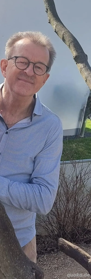 Suche eine (Sie) oder auch ein Pärchen für Treffen ohne viel hin und her geschreibe.