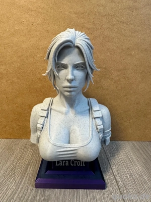 Lara Croft   Tomb Raider   Sammlerobjekt   handgemacht