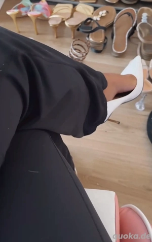 Dominante Herrin sucht Sklaven 