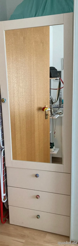 praktischer Schrank
