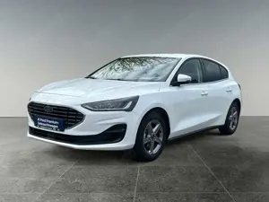 Ford Focus Titanium Style, Winter-Paket, get. Scheiben