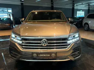 Volkswagen Touareg Elegance 4M R-Line IQ ACC Pano AHK Sthzg Bild 2