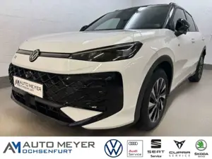 Volkswagen T-Roc R-Line 1.5 eTSI DSG Navi HUD IQ.Light Paket Black