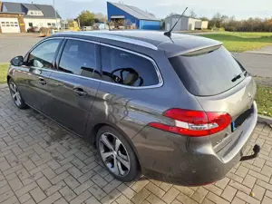 Peugeot 308 SW BlueHDi 150 SS Allure AHK HU/TÜV neu