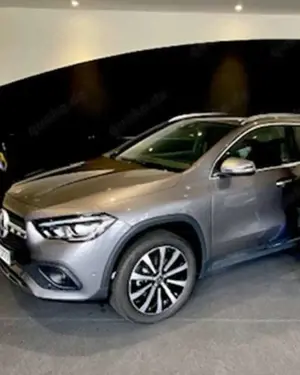 Mercedes-Benz GLA 200 GLA 7G-DCT Progressive