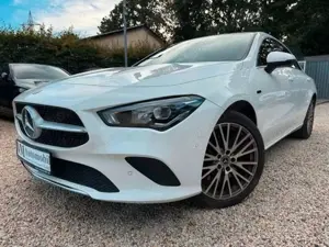 Mercedes-Benz CLA 250 Hybrid Limousine Kamera*Tempo*Navi