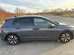 Volkswagen Golf Move eTSI LED Navi PDC Kamera SHZ GRA AppleCarPlay