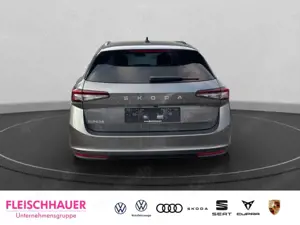 Skoda Superb Combi Selection 2,0 TDI 110kW DSG  AHK  Infotainme Bild 5