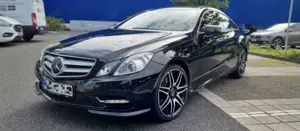 Mercedes-Benz E 200 Coupe BlueEFFICIENCY 7G-TRONIC Elegance