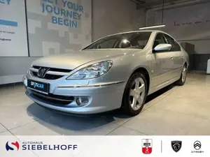 Peugeot 607 Bild 2