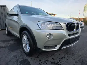 BMW X3 xDrive 20 i (8xbereift)