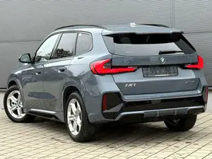 BMW iX1 30 xDrive M Sport*DriveAssPro*Pano*AHK*HUD*