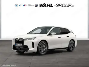 BMW iX xDrive45 M Sport Pro AHK Panorama IconicGlow Innov