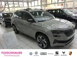Skoda Karoq 1,5 TSI Sportline DSG Keyless LED Navi AHK Tel.-Vo Bild 2