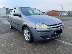 Opel Corsa 1.2 16V Cosmo
