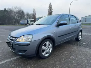 Opel Corsa 1.2 16V Cosmo Bild 1