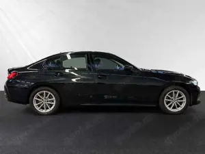 BMW 330 e Lr. 325,- br. o.Anz. 42Mon/5`Km p.A. Bild 2