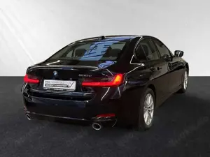 BMW 330 e Lr. 325,- br. o.Anz. 42Mon/5`Km p.A. Bild 3