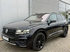 Volkswagen Touareg R-Line 4M Ponorama Luftfahrwerk BLACK IQ