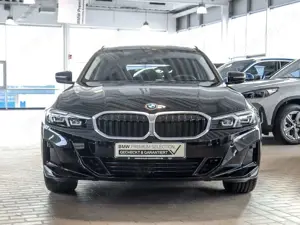 BMW 318 i Touring Comfortpaket Hifi Lenkradheiz. Bild 4