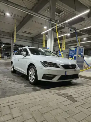 SEAT Leon ST 1.6 TDI StartStop DSG Style