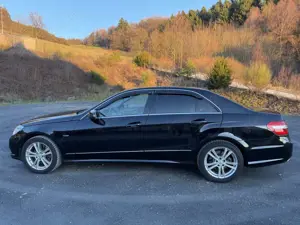 Mercedes-Benz E 350 CDI DPF BlueEFFICIENCY 7G-TRONIC Elegance Bild 3
