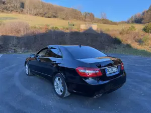 Mercedes-Benz E 350 CDI DPF BlueEFFICIENCY 7G-TRONIC Elegance Bild 4