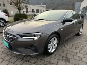 Opel Insignia 2.0 D Business Bild 3
