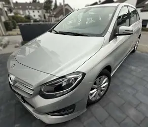 Mercedes-Benz B 180 B 180 7G-DCT Style