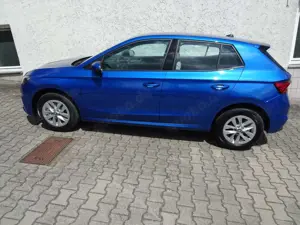 Skoda Fabia Selection-Climatronic-Rückfahrkam-LED-PDC hi+vo