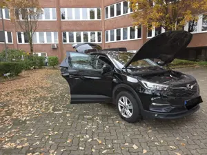 Opel Grandland X 1.5 D Start/Stop Automatik INNOVATION Bild 2