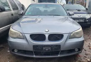 BMW 525 525i Aut. Voll Motorschaden Bild 3
