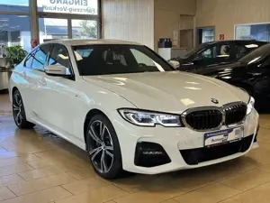 BMW 330 M Sport*Innovations*360cam*HEAD-UP*SHZ*LASER