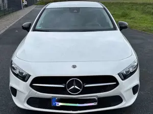 Mercedes-Benz A 180 A 180 7G-DCT Edition 19