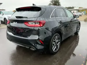 Kia Ceed / cee'd 1.0 T 48V DCT Ultimate Edit. UVP 33.369 EUR Bild 5