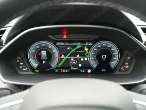 Audi Q3 S line LED PANO ACC AHK KAM NAVI VIRT PDC Bild 5