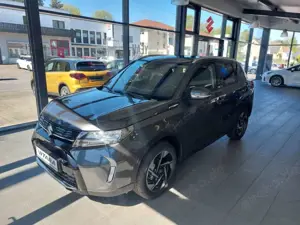 Suzuki Vitara 1.5 Hybrid Comfort+ 4x4 EU6e  Kam Panoramadach Nav Bild 2