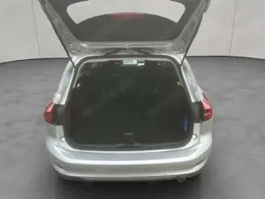 Ford Focus Turnier 1.0 TITANIUM Navi, Klima, SHZG, Allw Bild 4