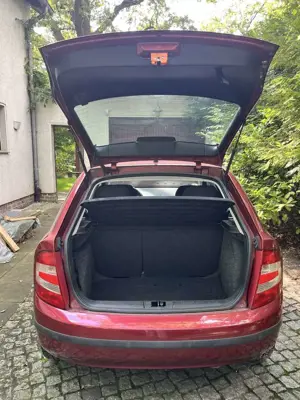 Skoda Fabia 1.4 16V Sport Bild 3