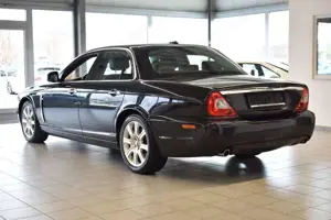 Jaguar XJ8 4.2 XJ8 (X358) Executive FACELIFT/ Bild 5