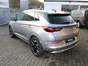 Opel Grandland Ultimate Plug-in-Hybrid 4 Bild 4