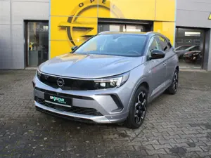 Opel Grandland Ultimate Plug-in-Hybrid 4 Bild 1