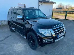 Mitsubishi Pajero 3,2 DI-D 4WD Top Automatik
