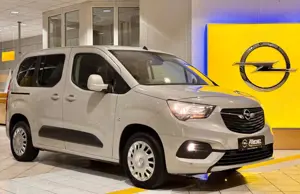 Opel Combo Edition/AUTOMATIK/Kamera/2xParkp/OpelScheckh/1.Hd.