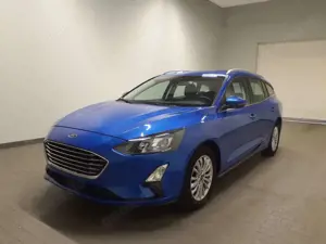 Ford Focus Turnier Titanium NAV LED APPLINK TEMP PDC 4SEASON