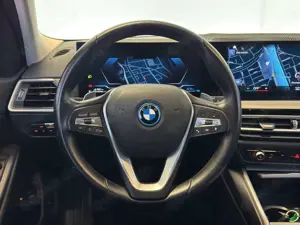 BMW 320 e Tour. NaviProf.ParkAss.SHZ.ParkAss.DAB.RDA Bild 5