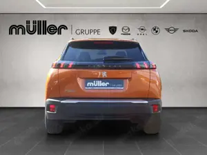 Peugeot 2008 PureTech 100 Allure Bild 3