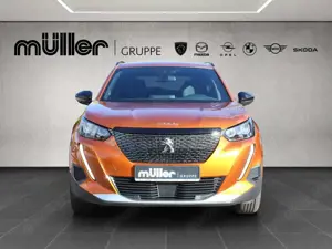 Peugeot 2008 PureTech 100 Allure Bild 2