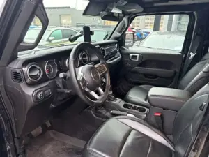 Jeep Wrangler Unlimited Softtop Sky One-Touch Bild 4